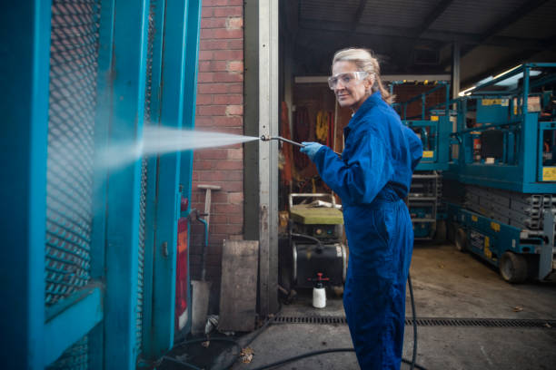 Best Machinery and Equipment Cleaning  in Dinuba, CA