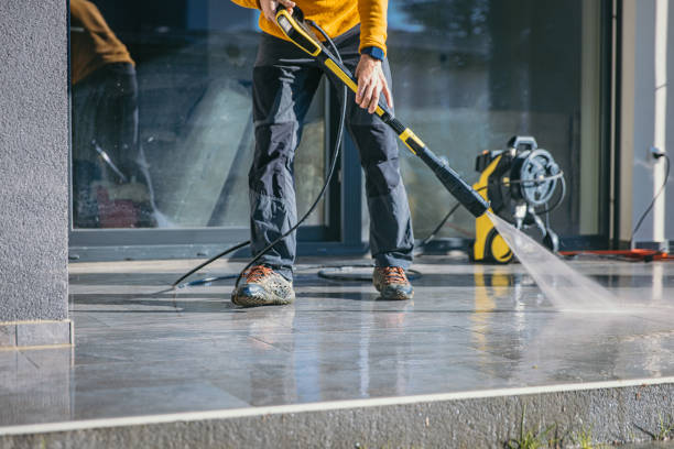 Best Restaurant Pressure Washing  in Dinuba, CA